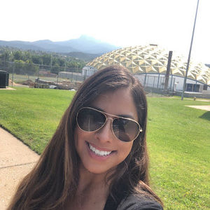 Meet your Posher, Monica